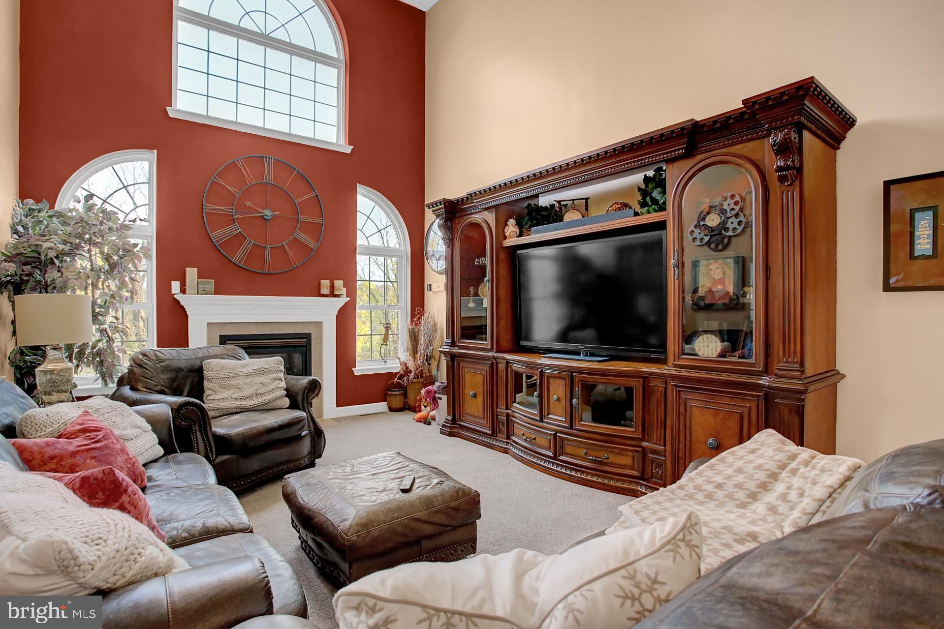 RIDGE CREST - Residential