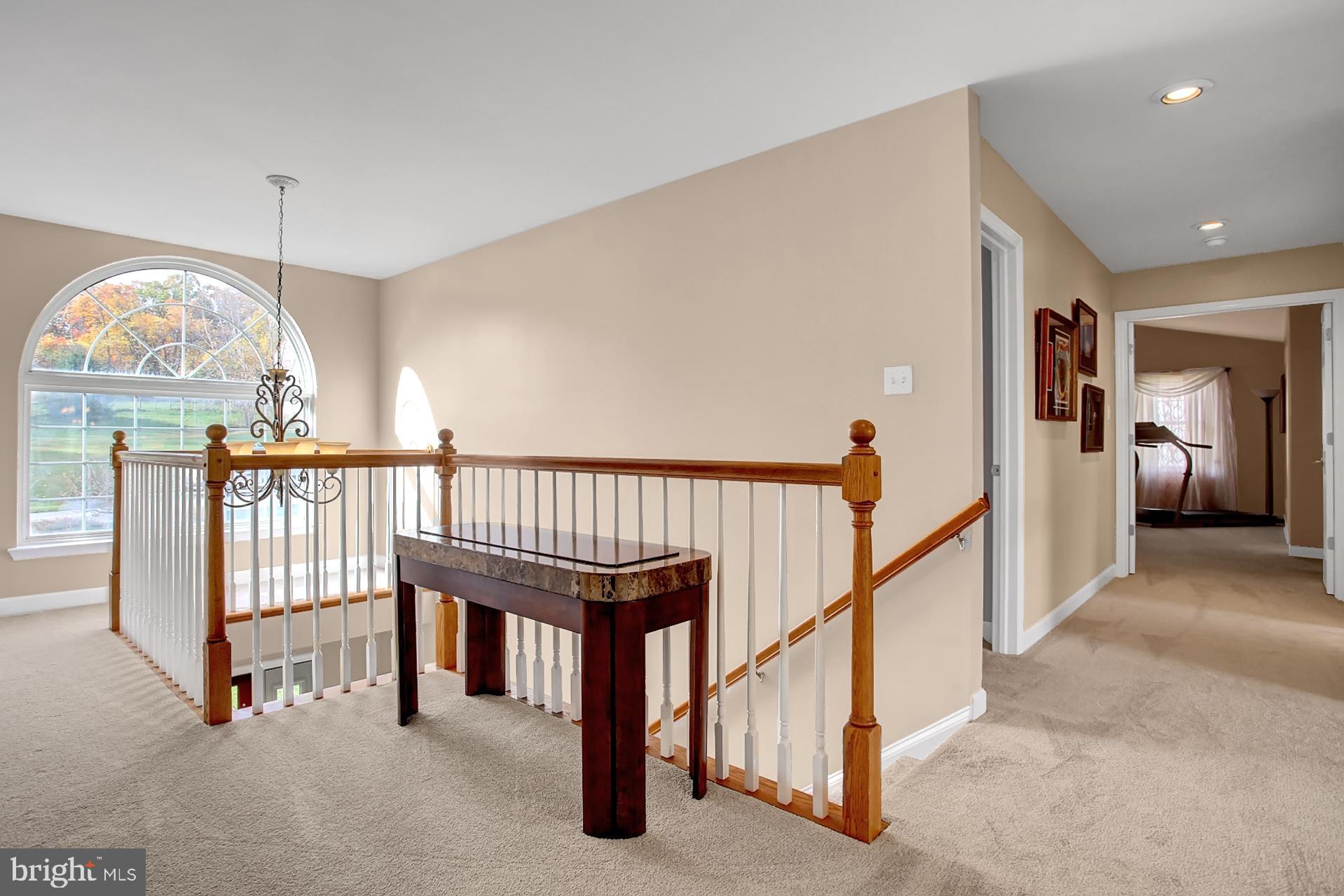 RIDGE CREST - Residential