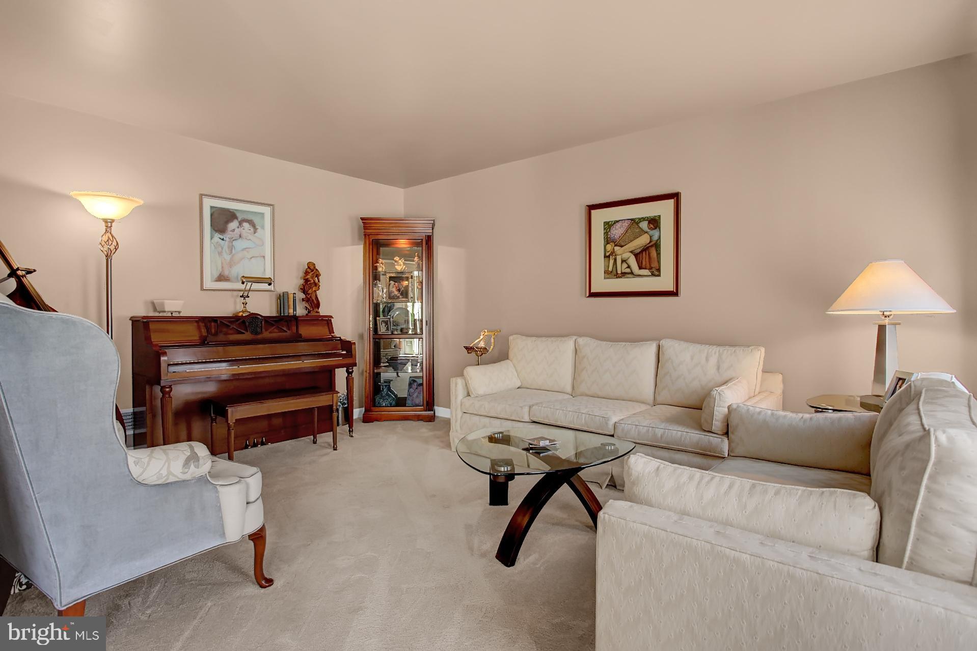 RIDGE CREST - Residential