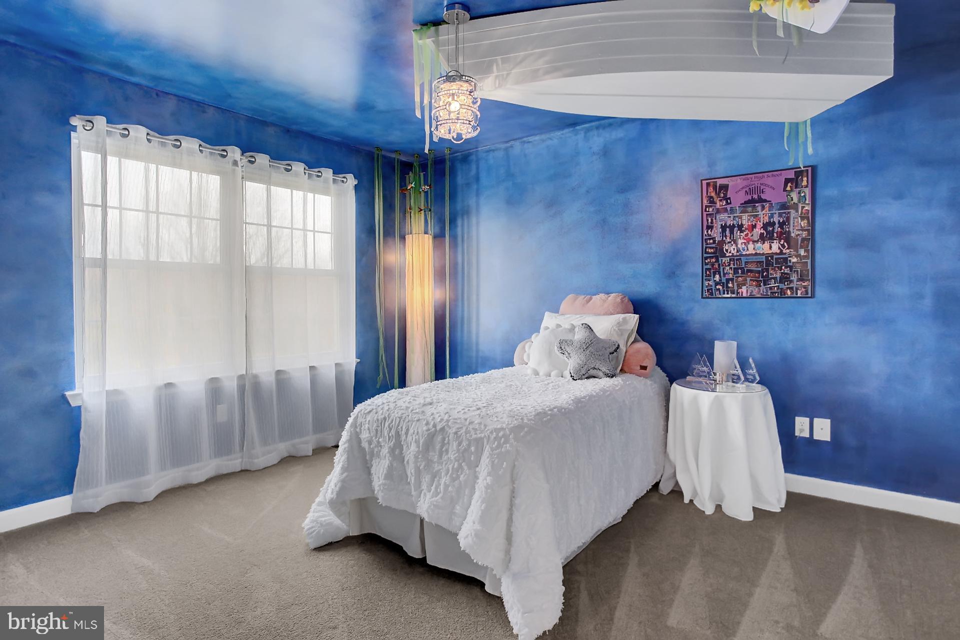 RIDGE CREST - Residential