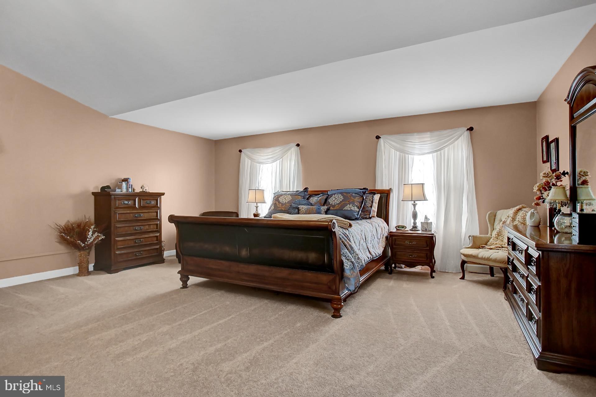 RIDGE CREST - Residential