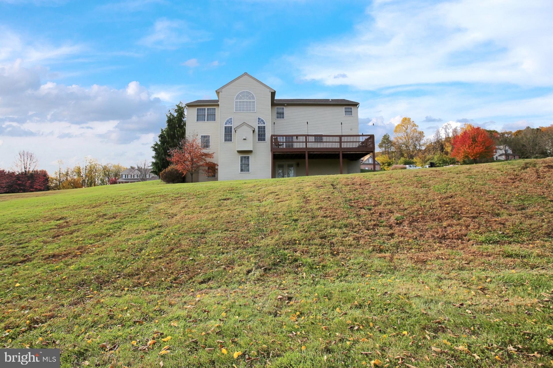 RIDGE CREST - Residential