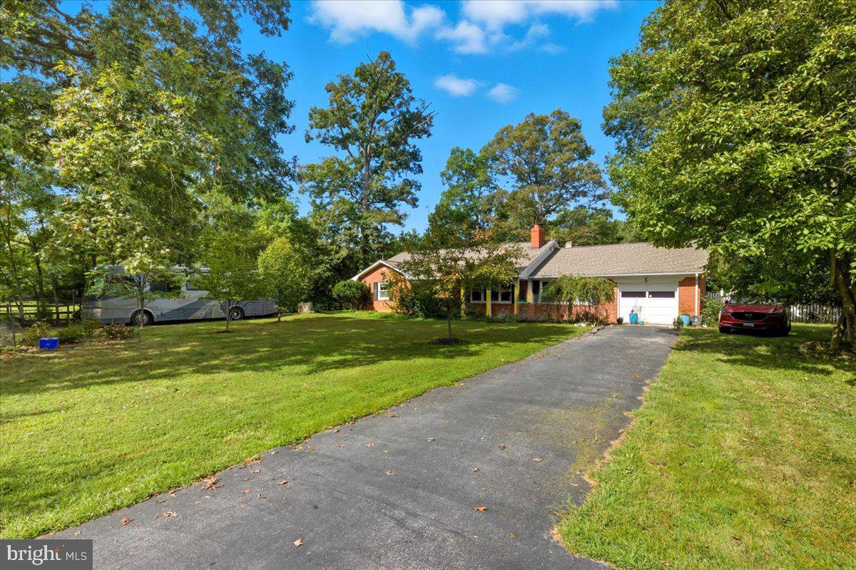 1701 ACCOKEEK ROAD W