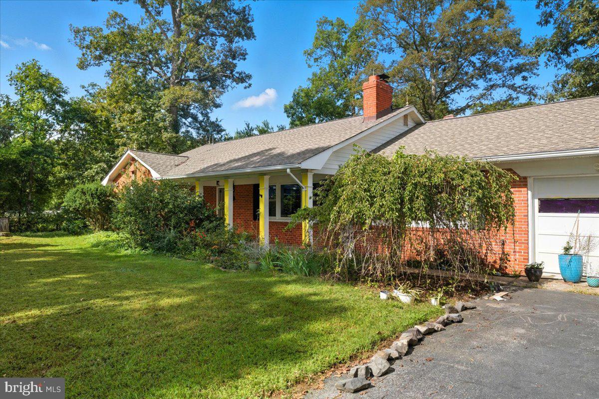 1701 ACCOKEEK ROAD W
