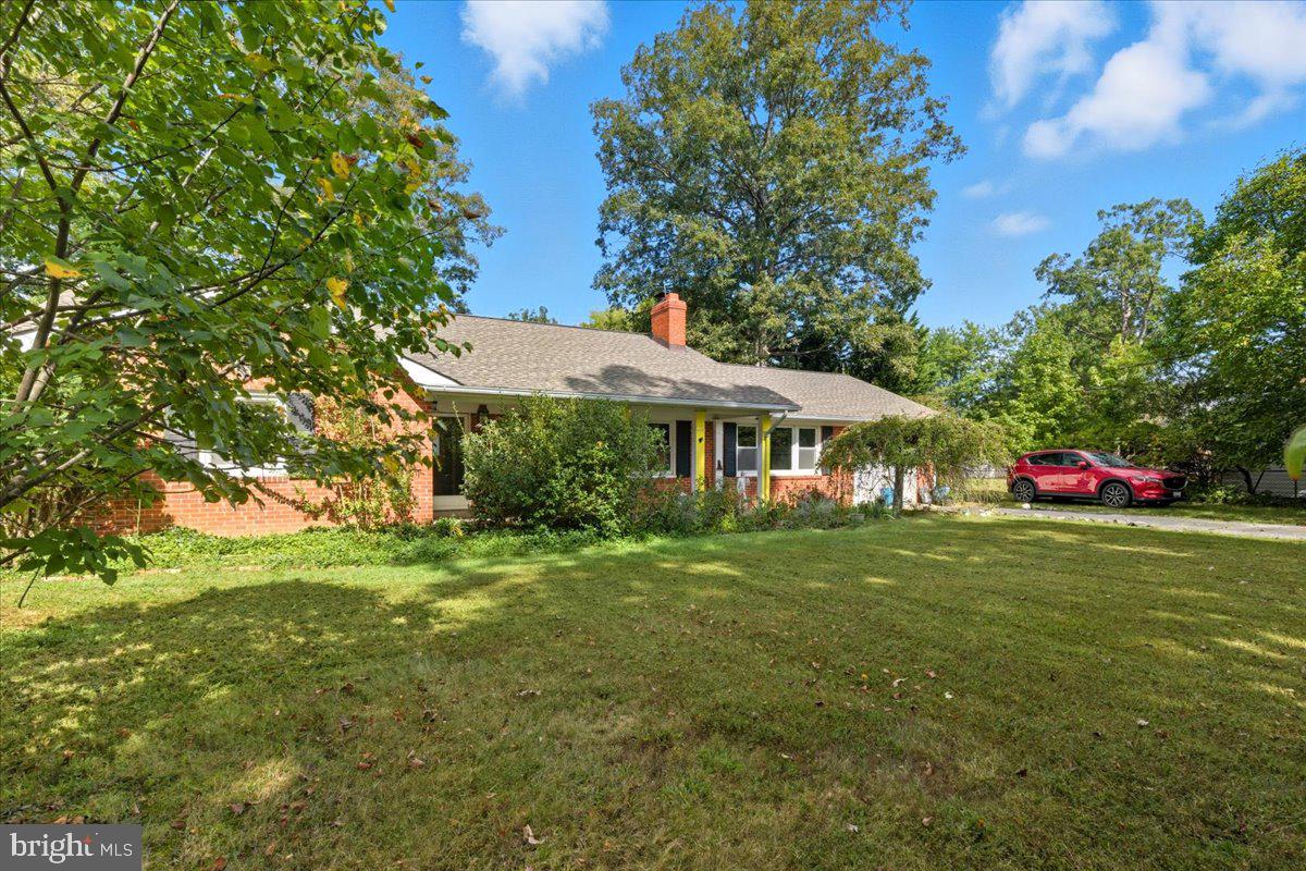 1701 ACCOKEEK ROAD W