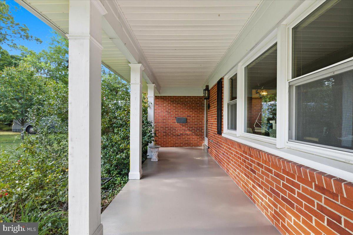 1701 ACCOKEEK ROAD W