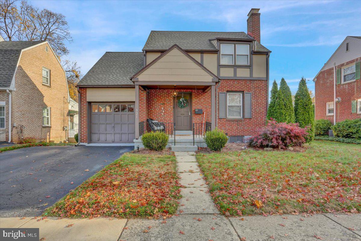 321 JEFFERSON BOULEVARD