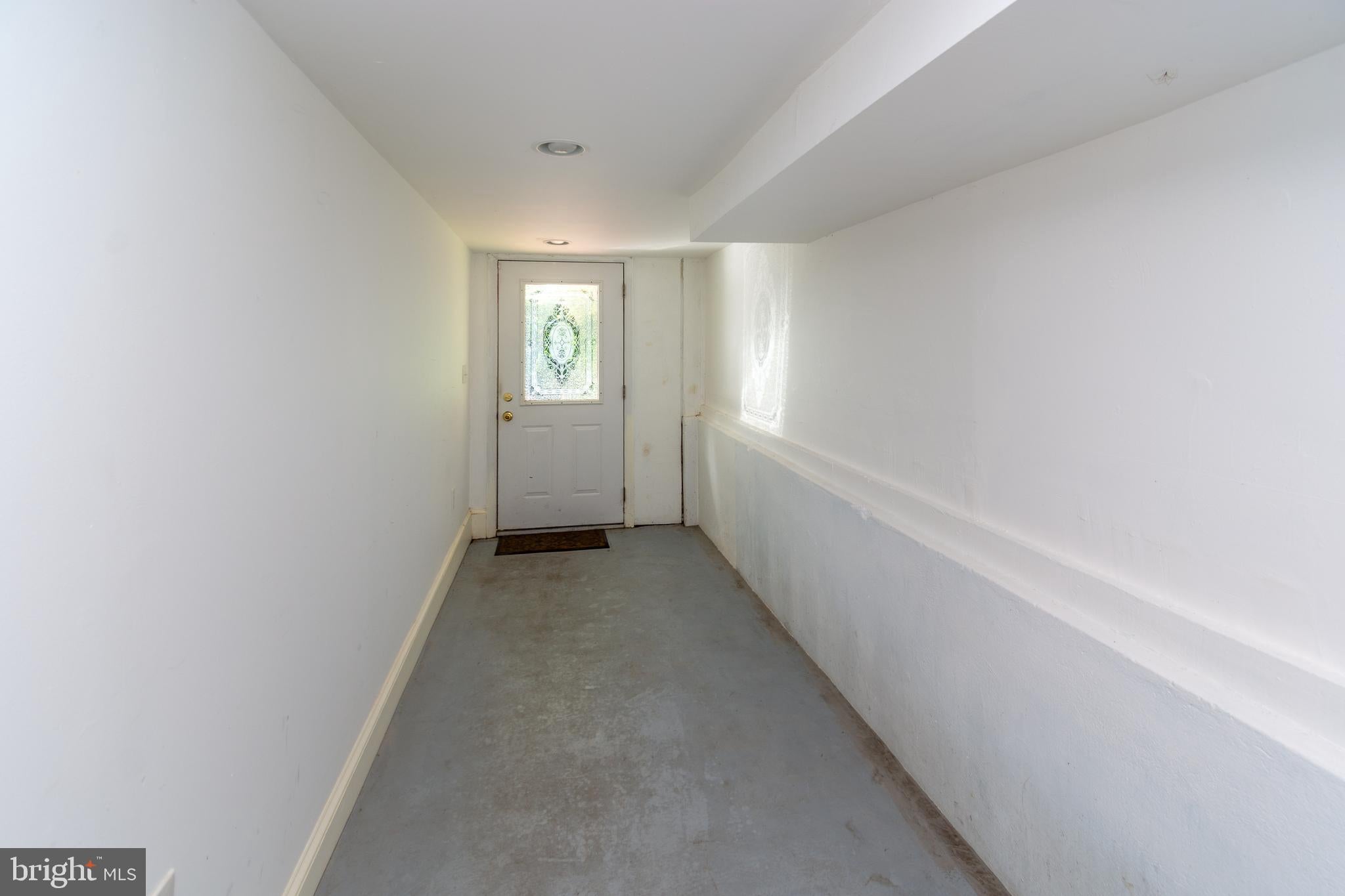 5 CASTLE LANE
