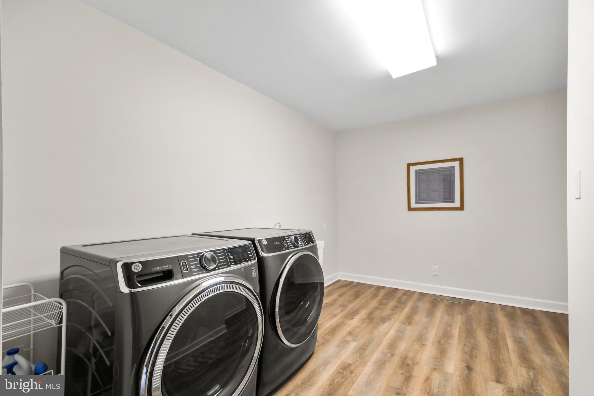 NEW WINDSOR - Residential