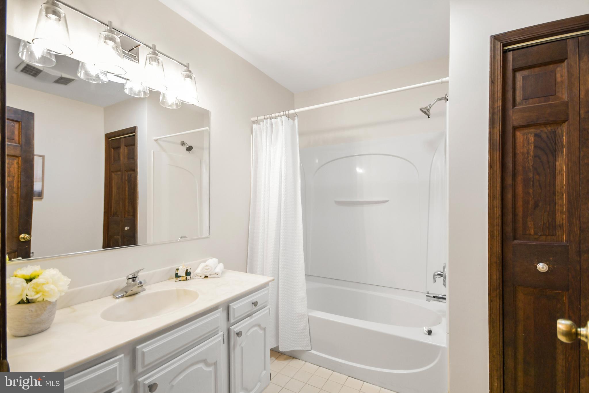 NEW WINDSOR - Residential