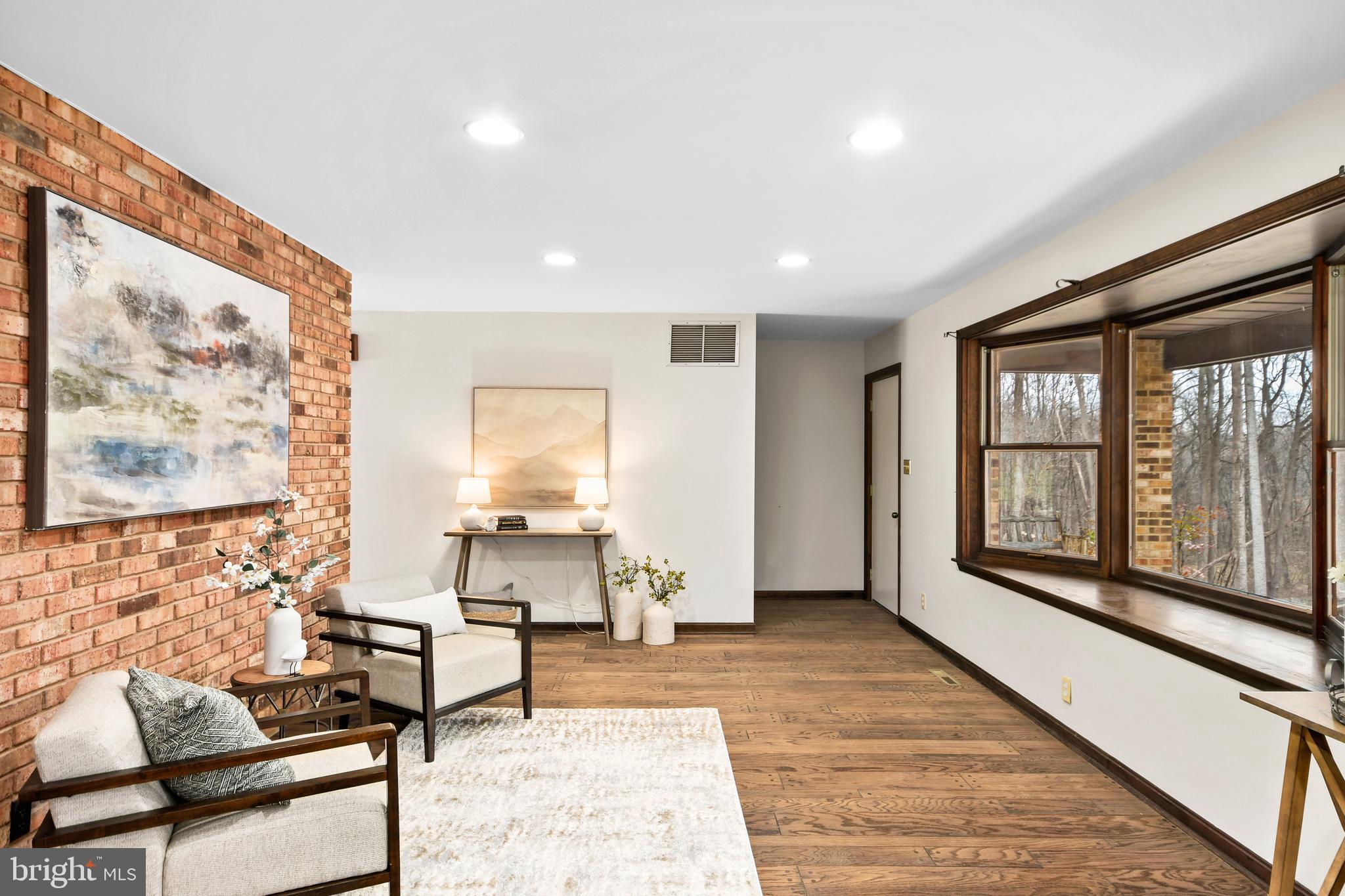 NEW WINDSOR - Residential