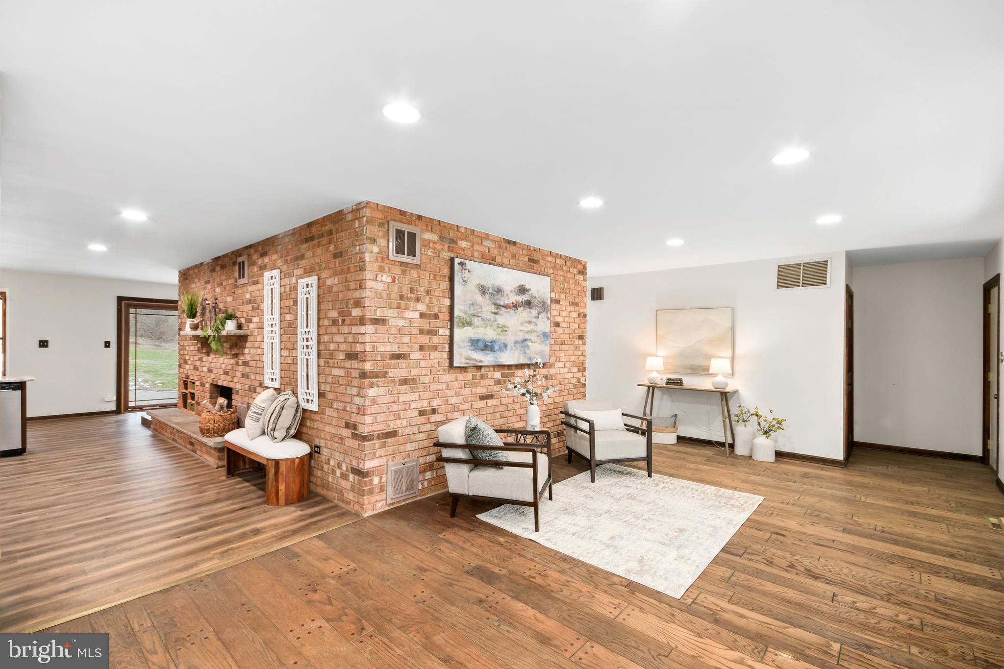 NEW WINDSOR - Residential