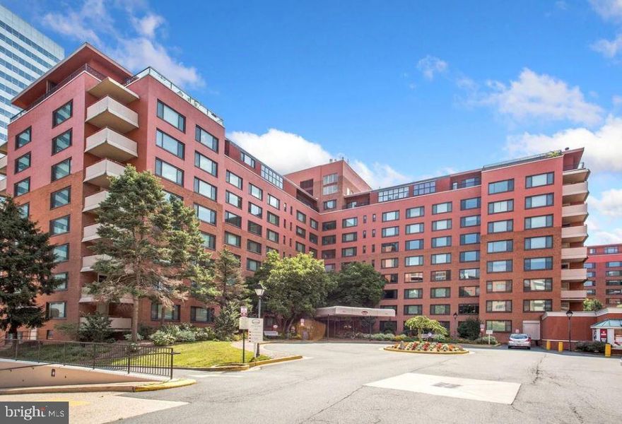 Studio with updated Kitchen and Bathroom in an amazing location just steps from Rosslyn Metro (Blue, Orange, and Silver line), Pentagon, Georgetown, restaurants, and grocery stores! Renovated kitchen includes a gas stove, microwave, & full size refrigerator.  Rent includes all utilities except cable/ internet. River Place is rich in amenities with 24/7 security, an amazing pool, convenience store, beauty salon, and fitness center all on site! Don't miss out on this unbeatable location for this price. Communal Laundry. Parking space is PS264.