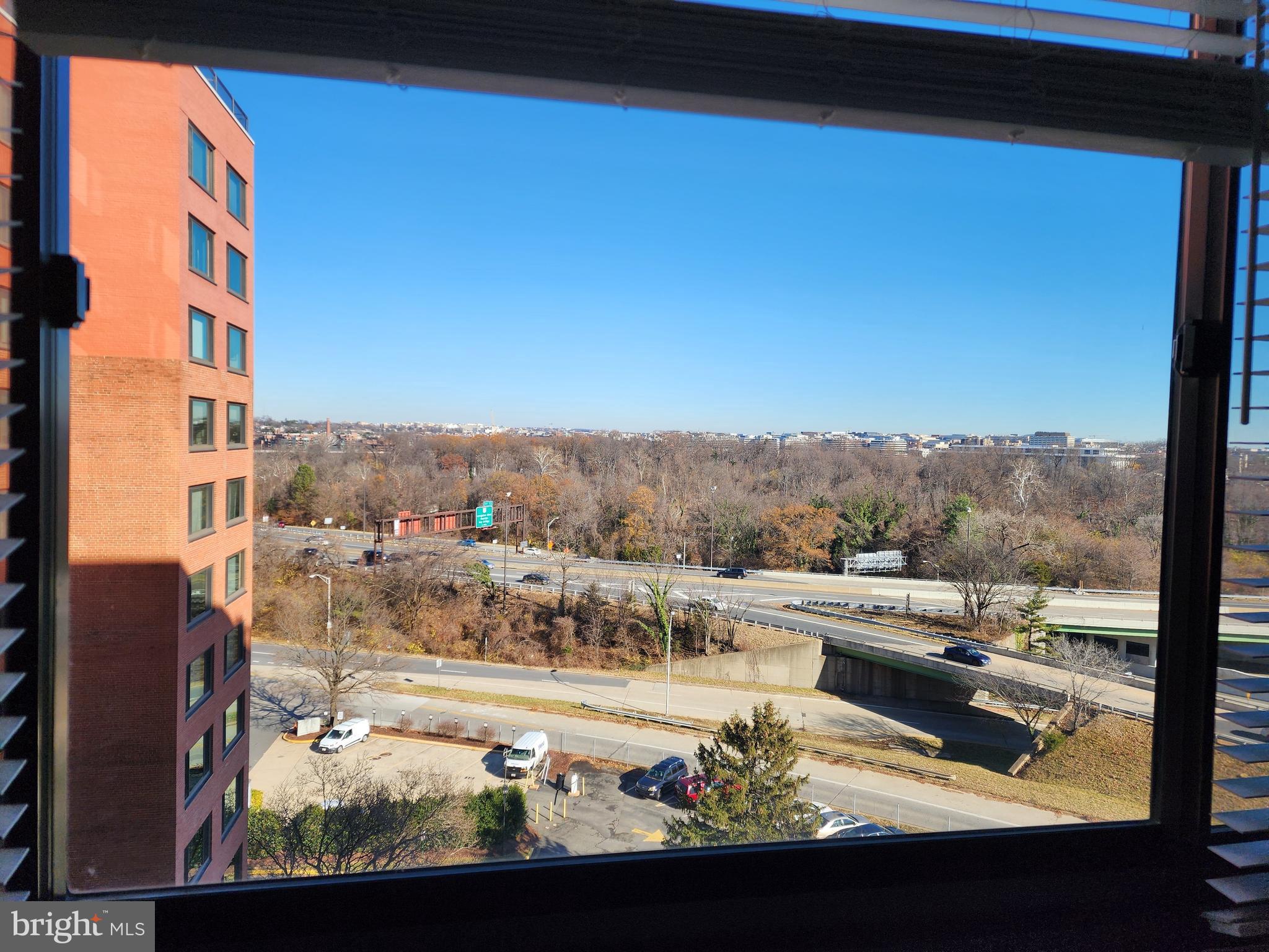 RIVER PLACE EAST - Residential Lease