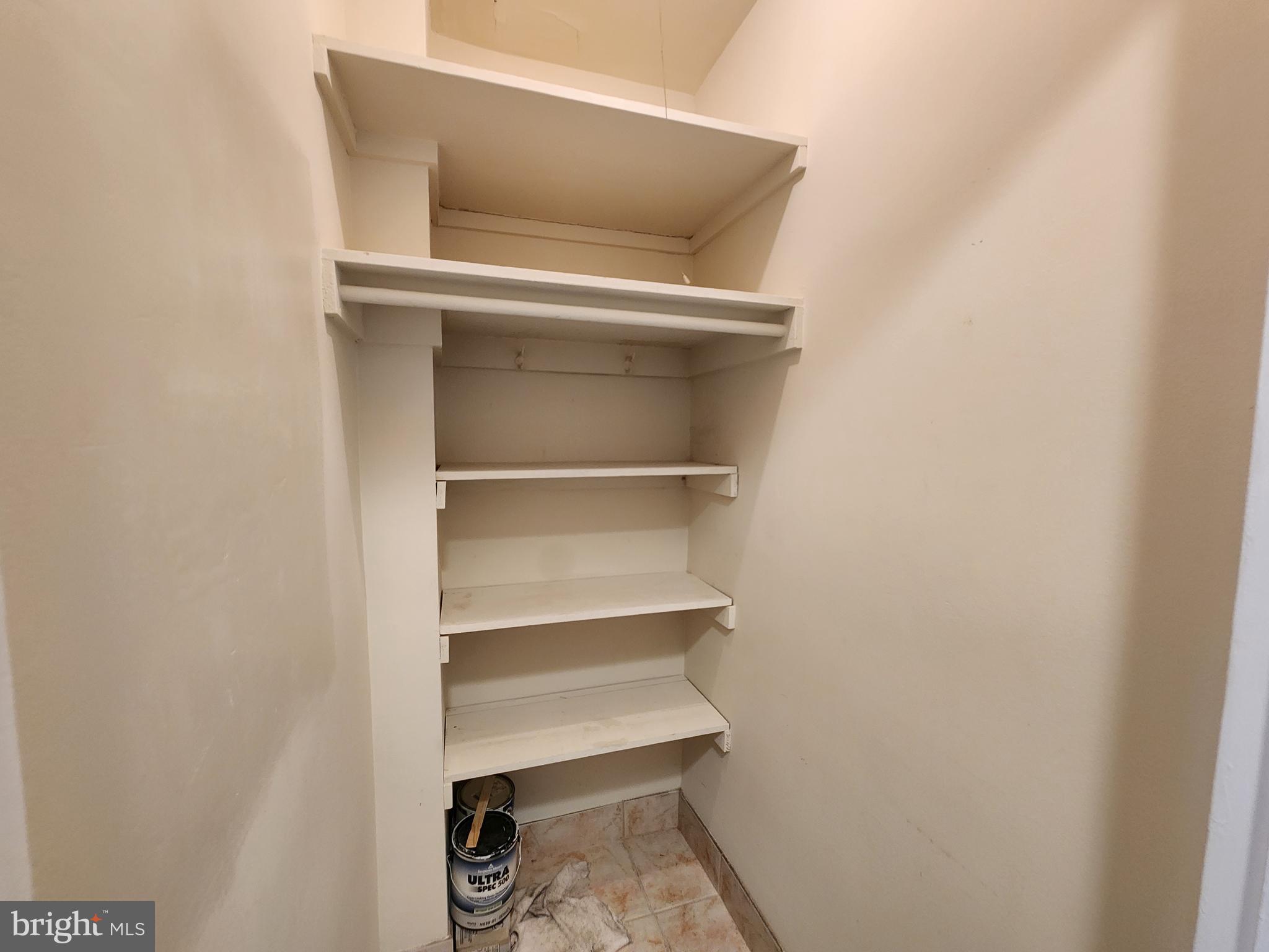 RIVER PLACE EAST - Residential Lease