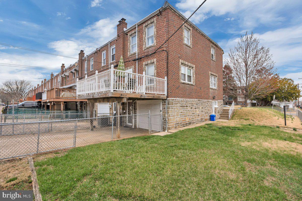 MAYFAIR (WEST) - Residential