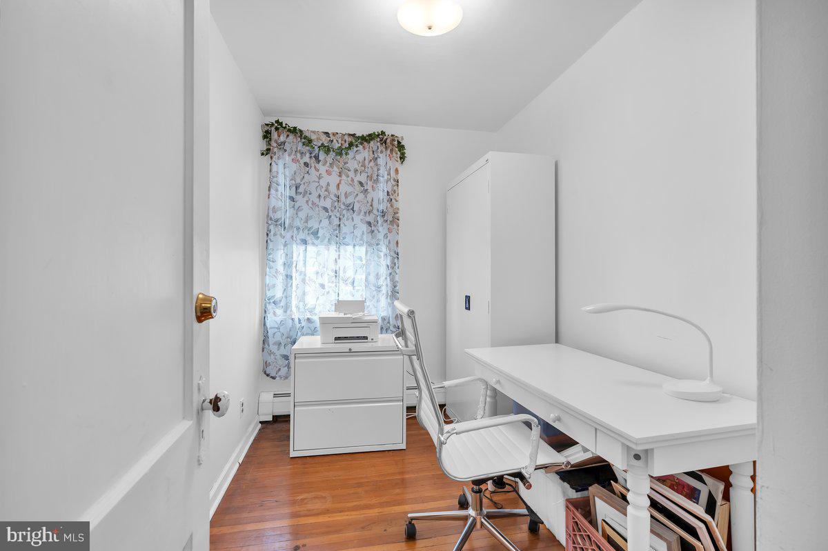 MAYFAIR (WEST) - Residential