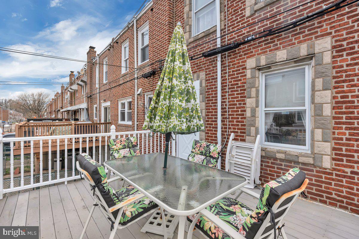 MAYFAIR (WEST) - Residential