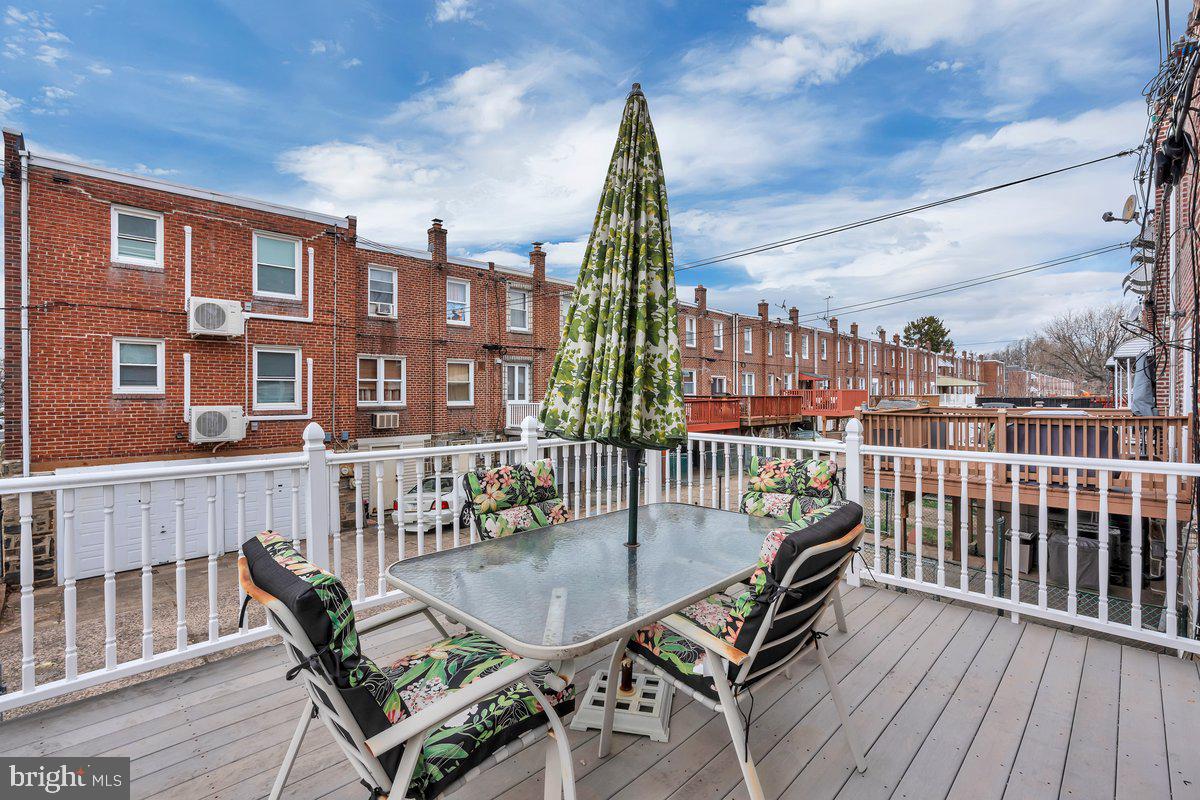 MAYFAIR (WEST) - Residential