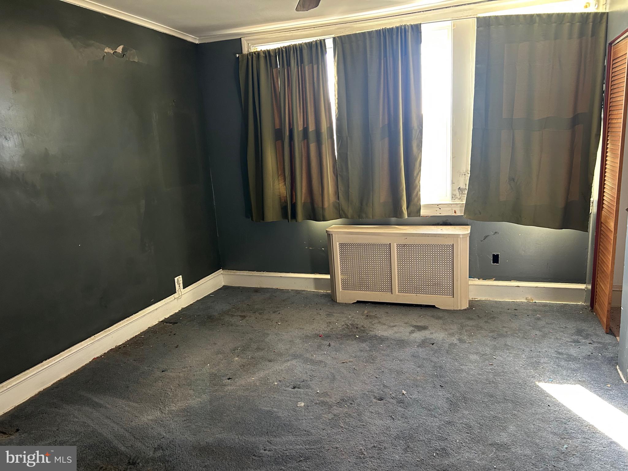 FOX CHASE - Residential