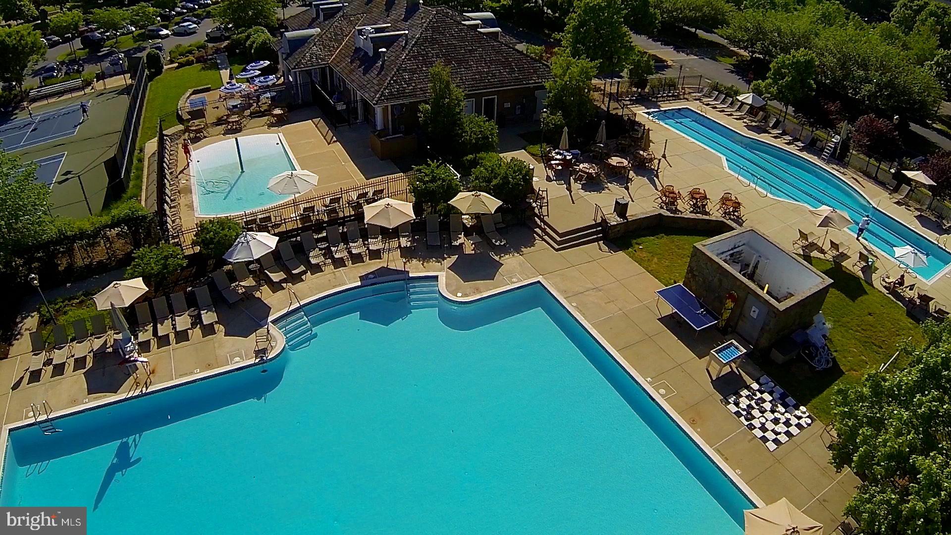 RIVER CREEK - Residential