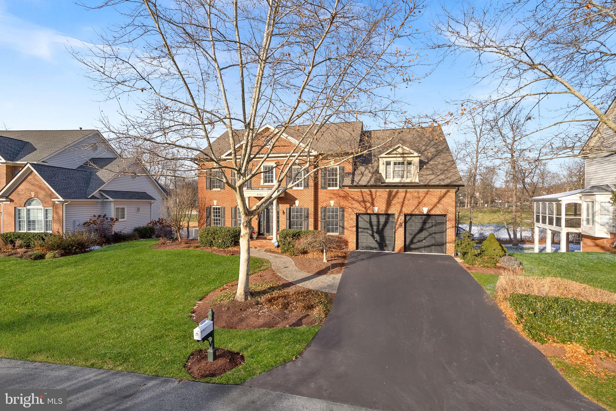 RIVER CREEK - Residential