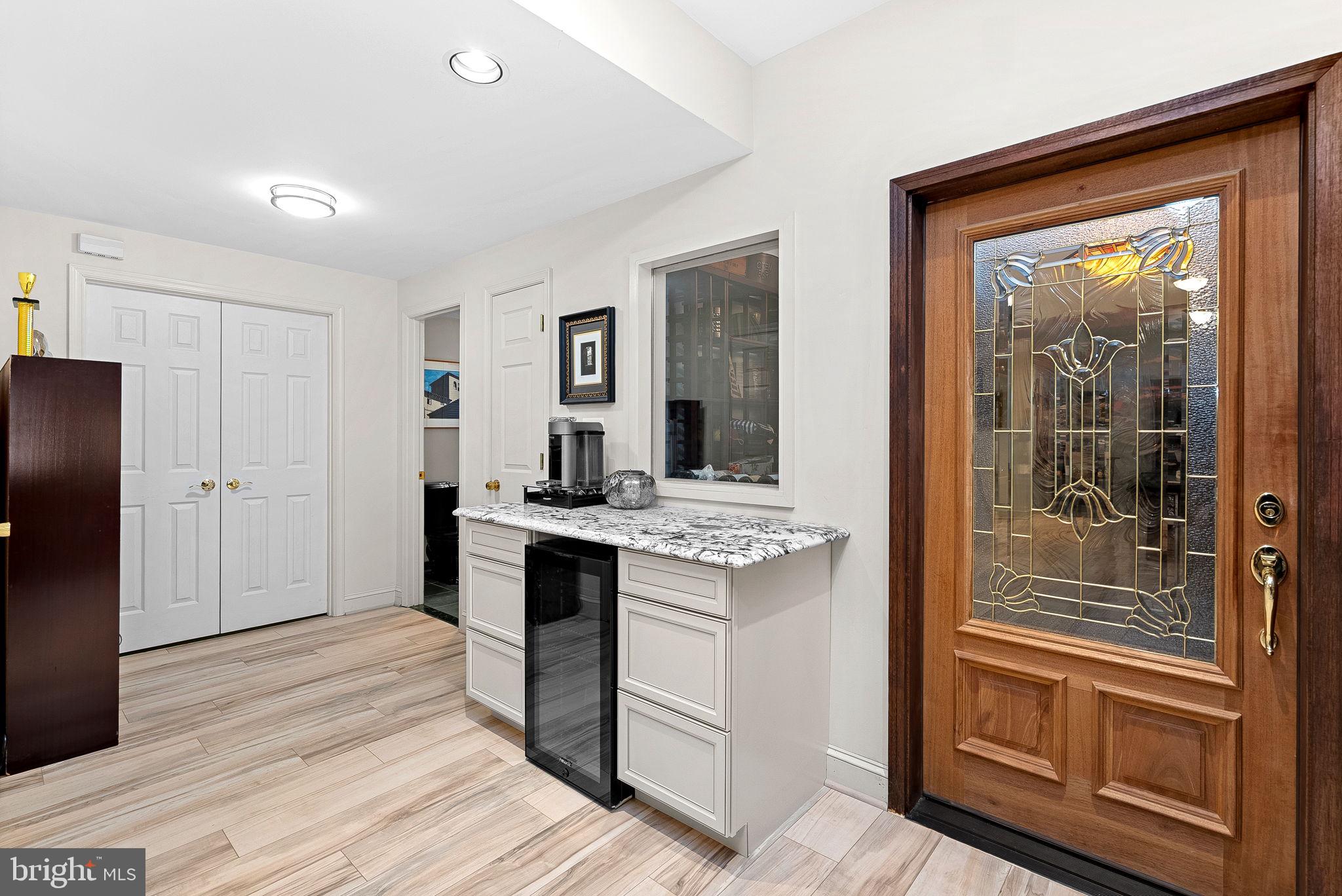 RIVER CREEK - Residential