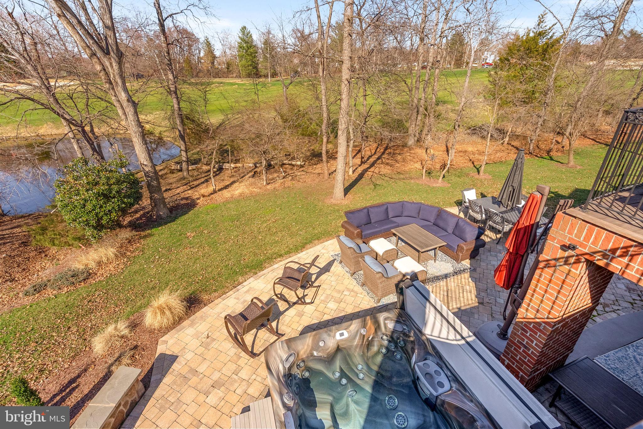 RIVER CREEK - Residential