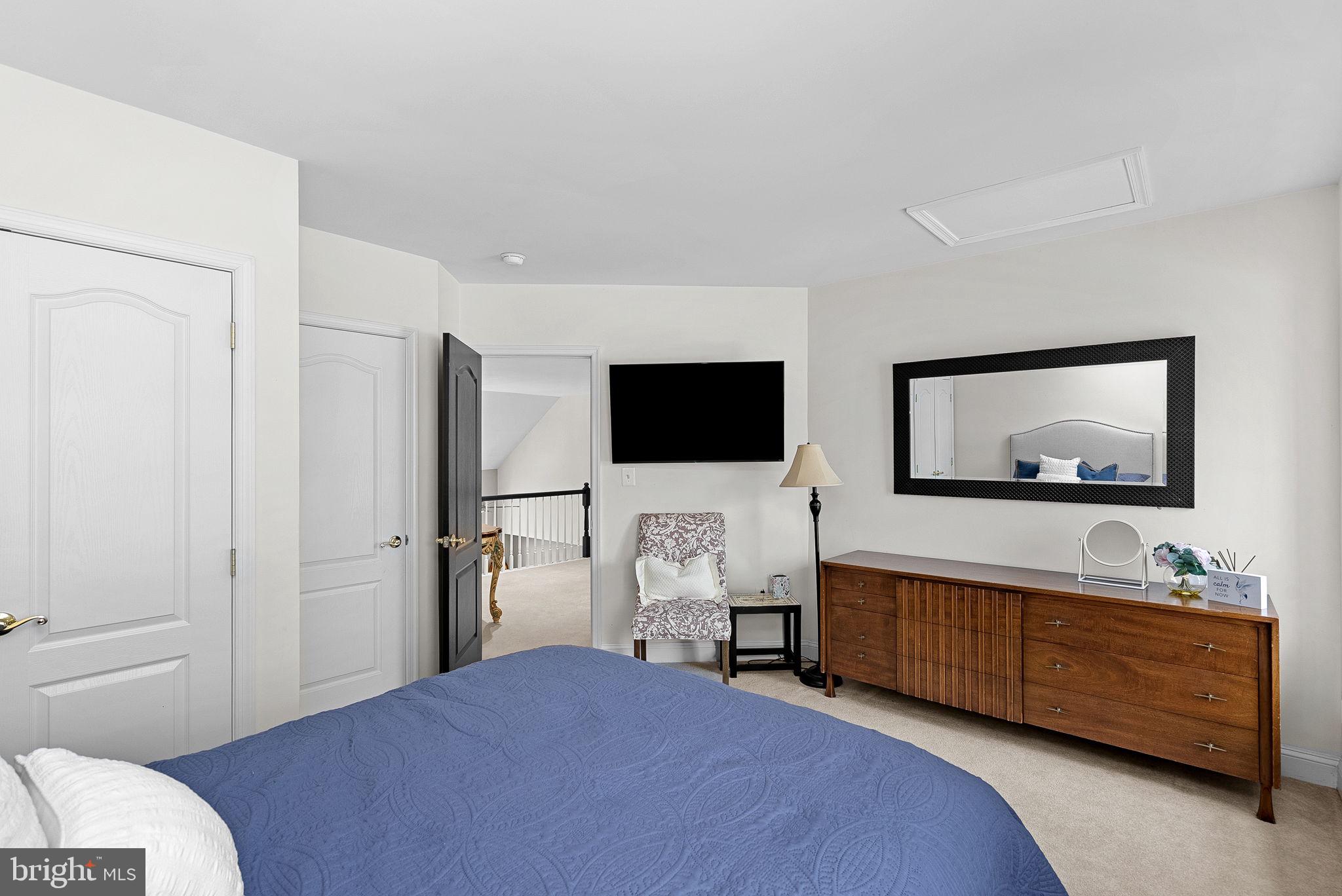 RIVER CREEK - Residential