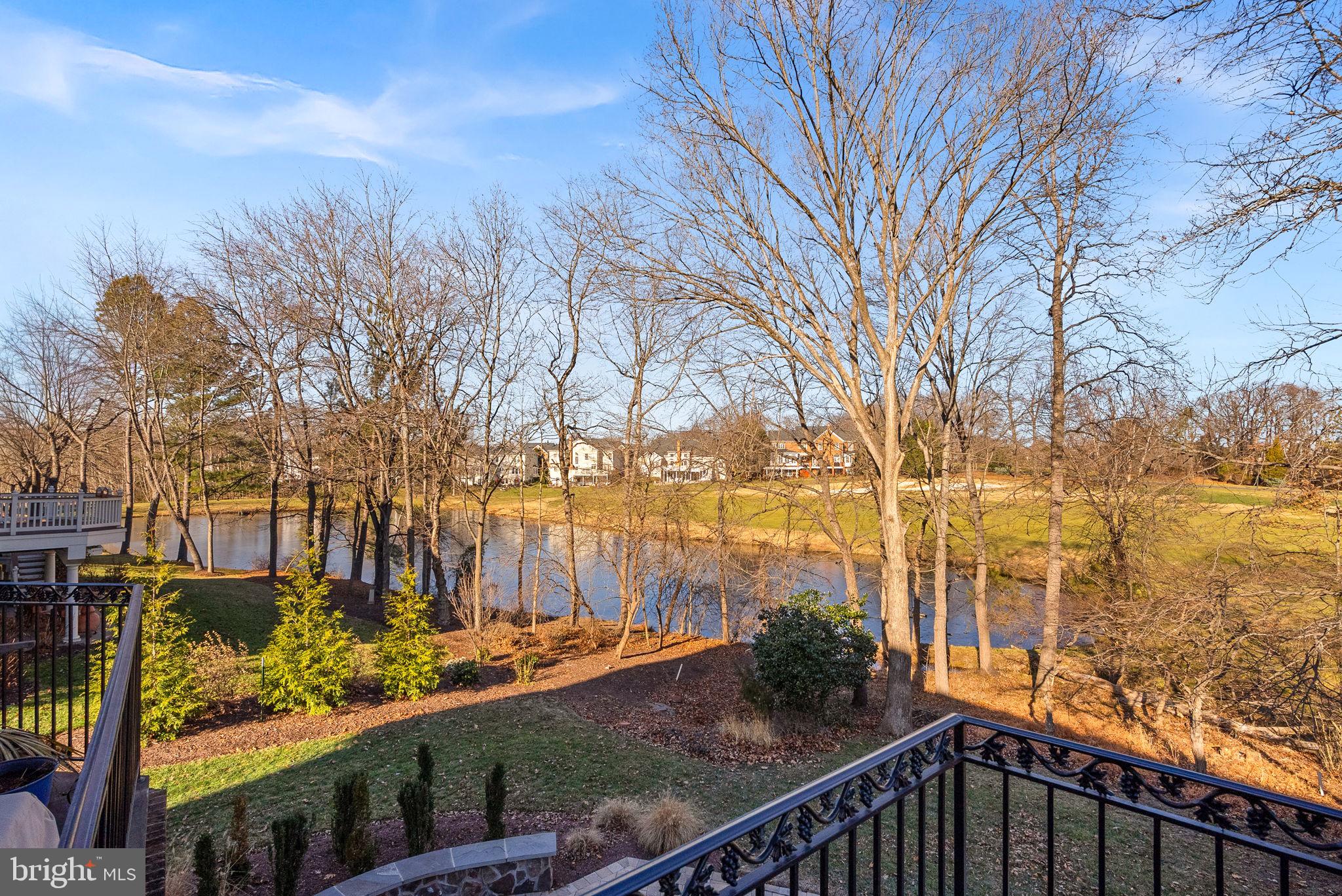 RIVER CREEK - Residential