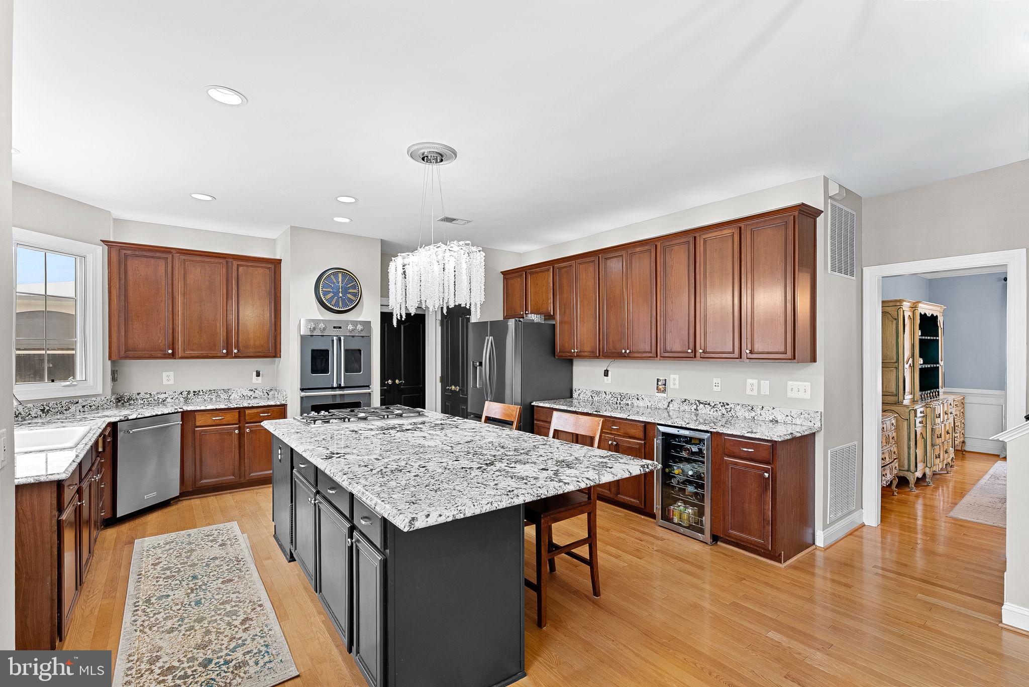 RIVER CREEK - Residential