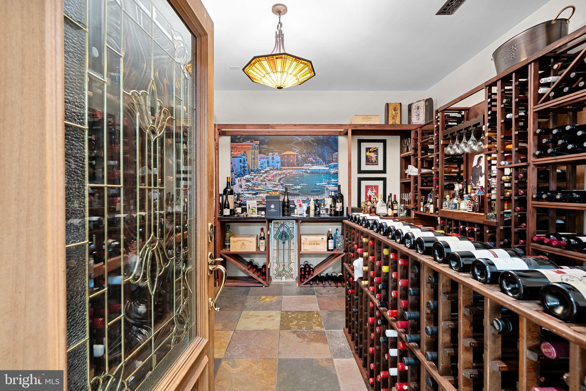 RIVER CREEK - Residential