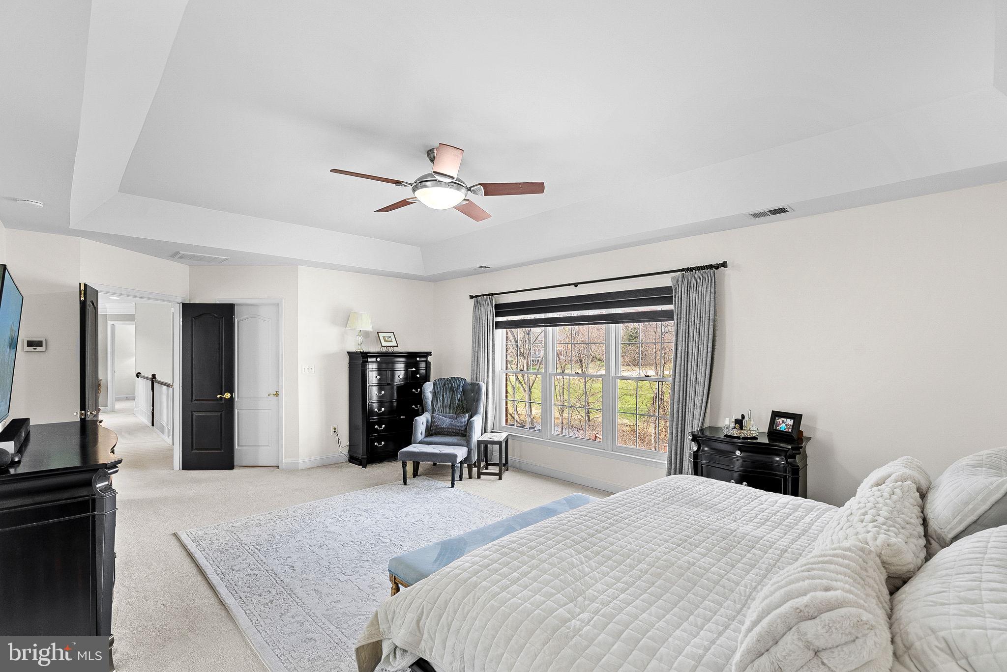 RIVER CREEK - Residential