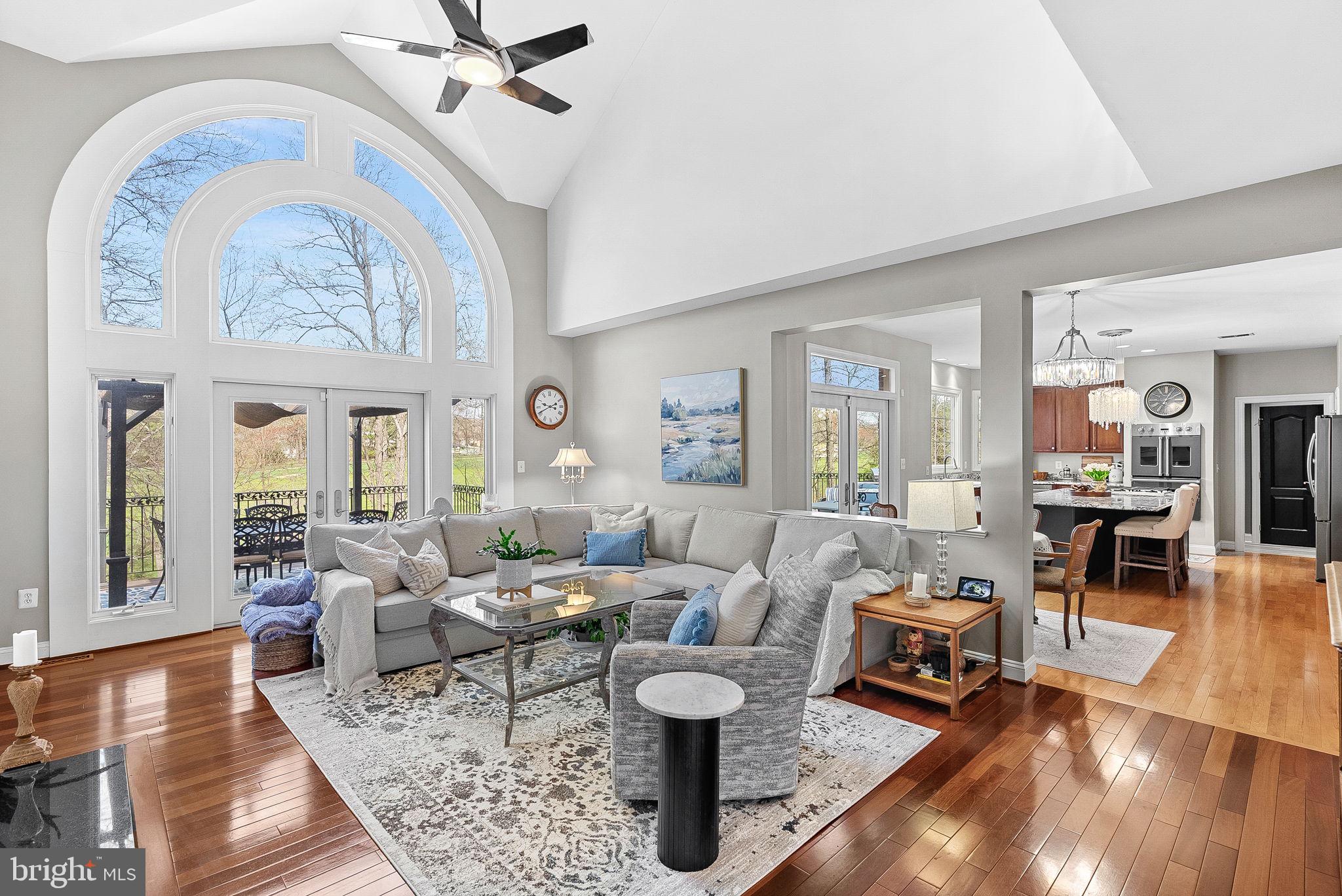 RIVER CREEK - Residential