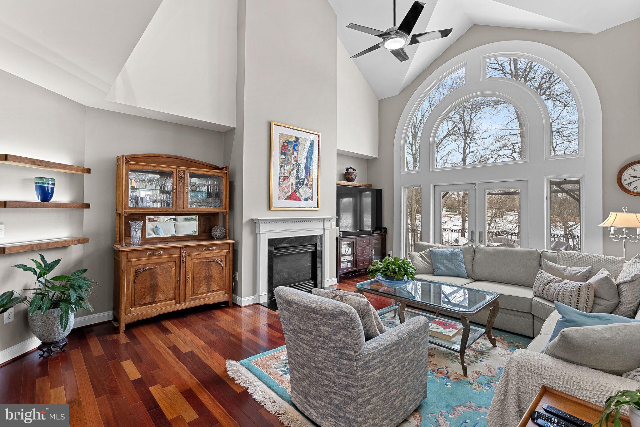 RIVER CREEK - Residential