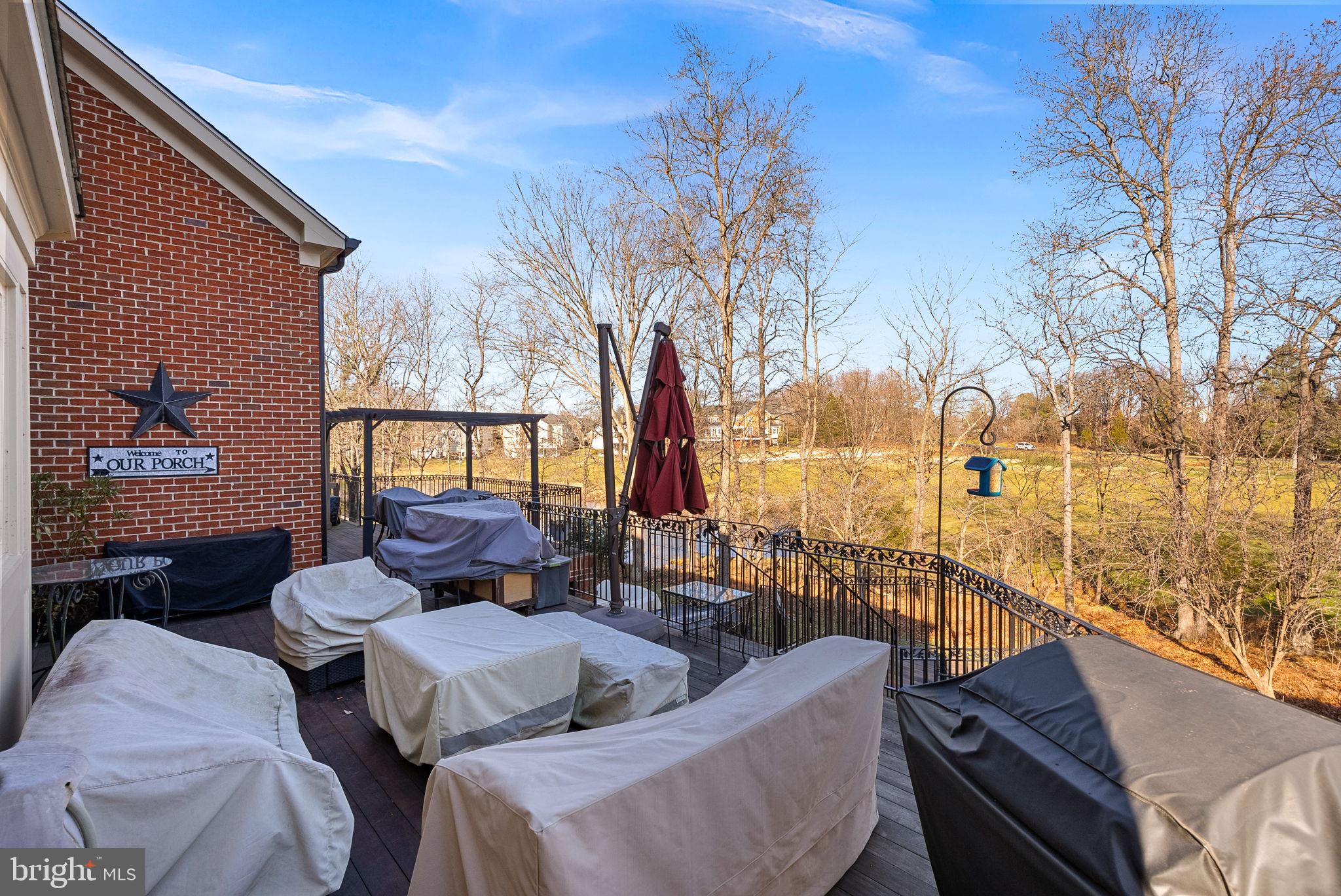 RIVER CREEK - Residential