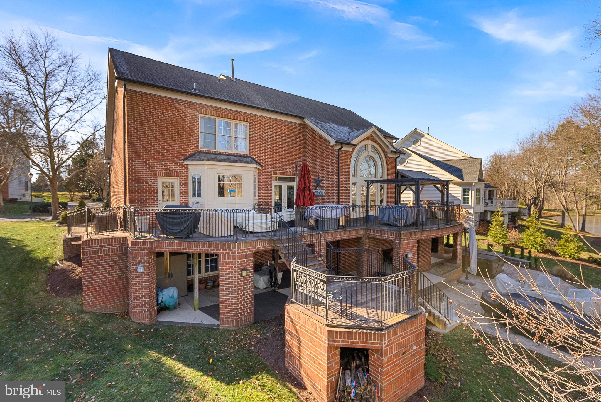 RIVER CREEK - Residential