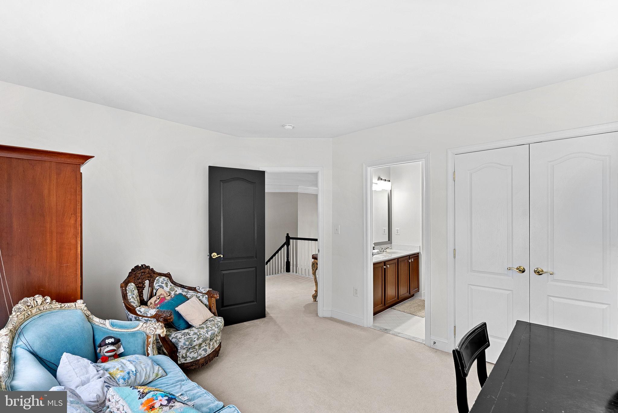 RIVER CREEK - Residential