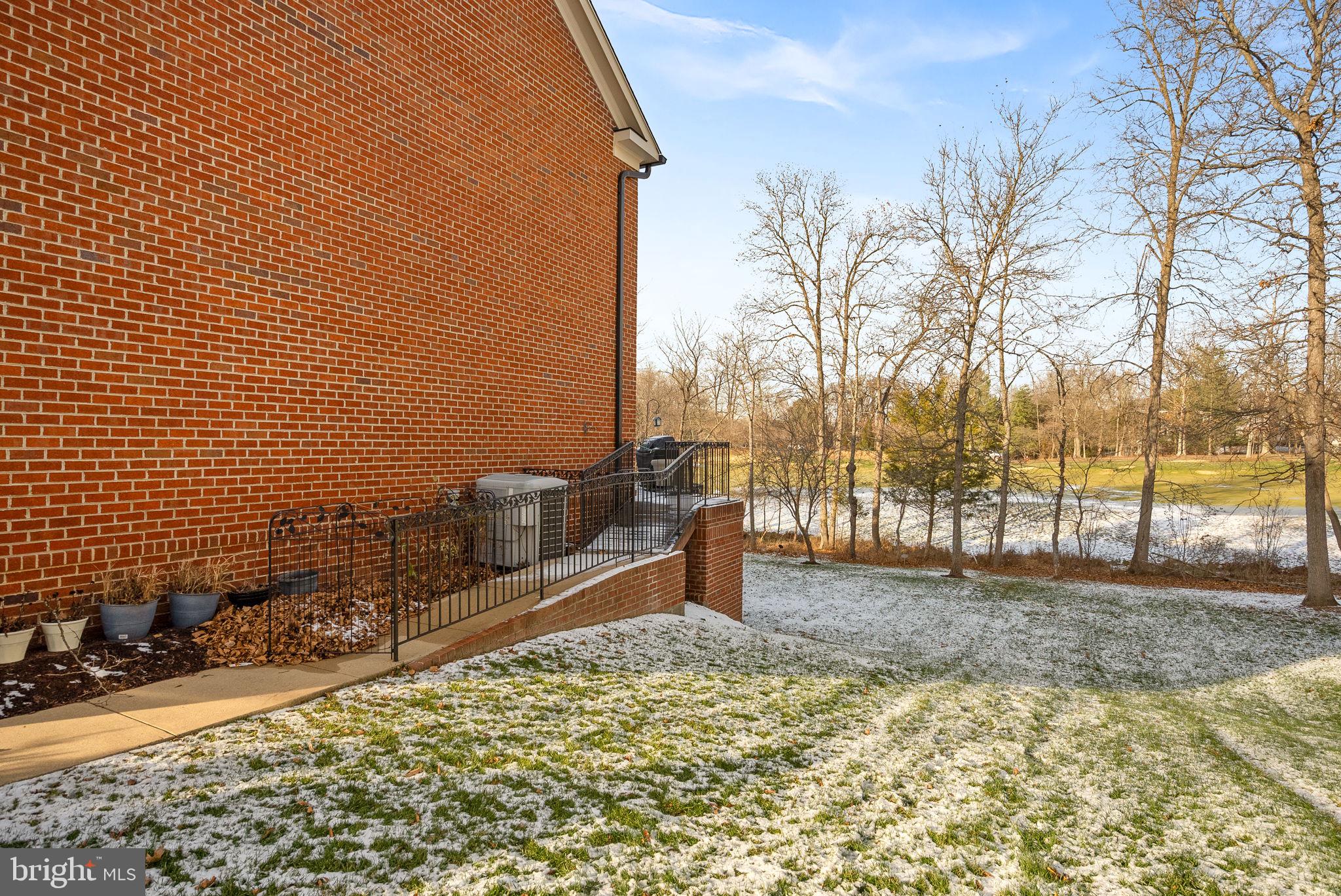 RIVER CREEK - Residential