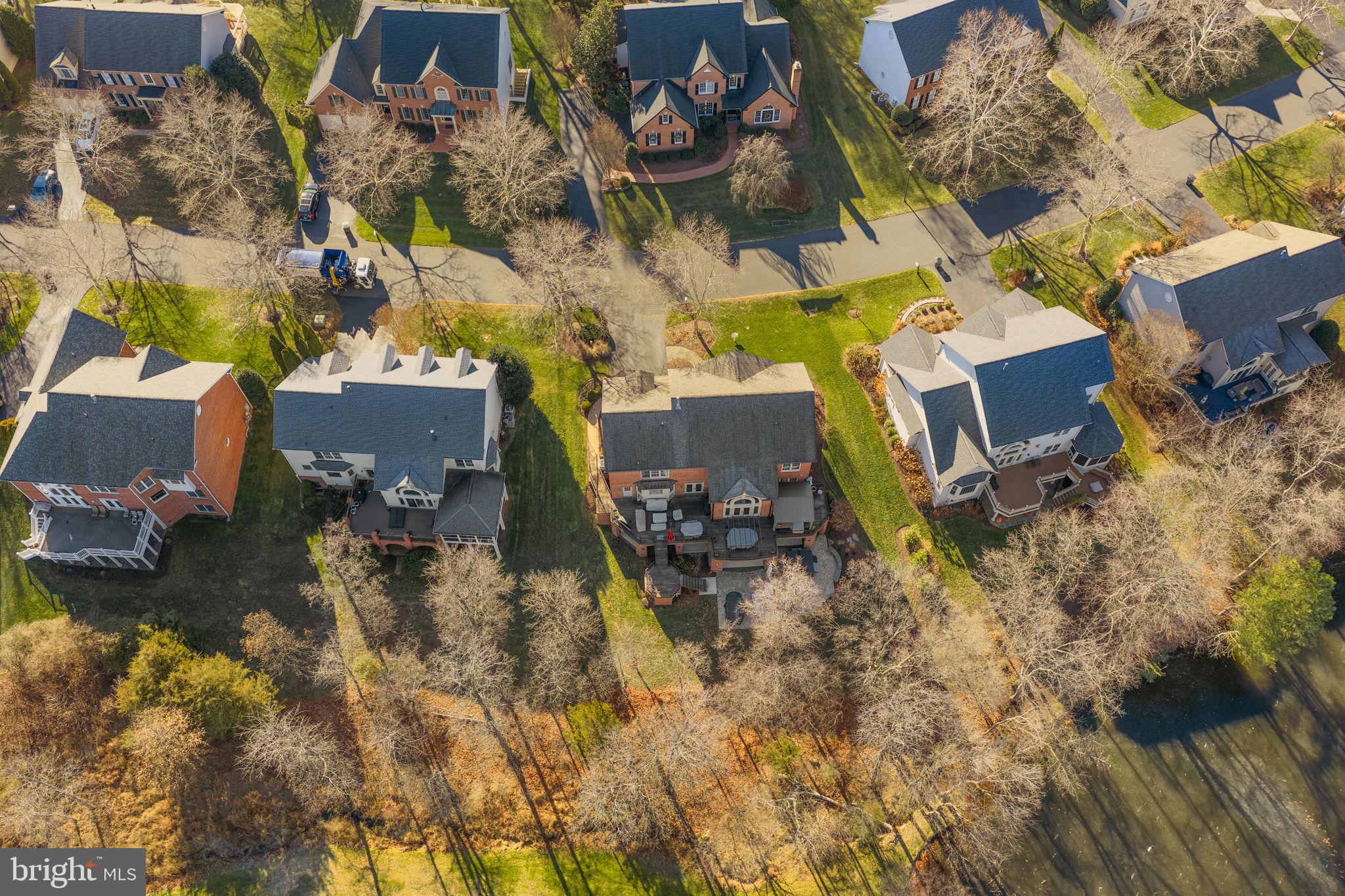 RIVER CREEK - Residential