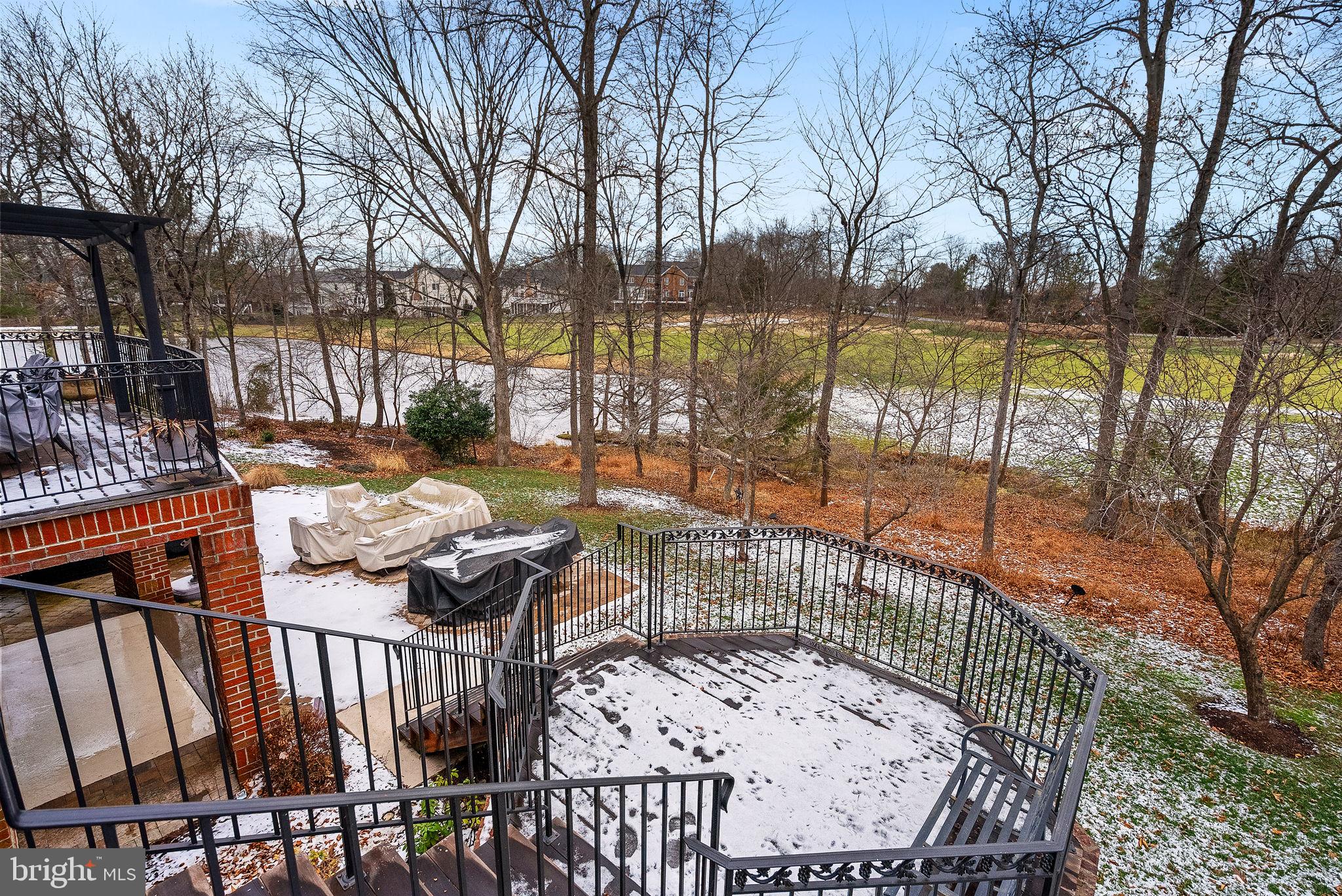 RIVER CREEK - Residential