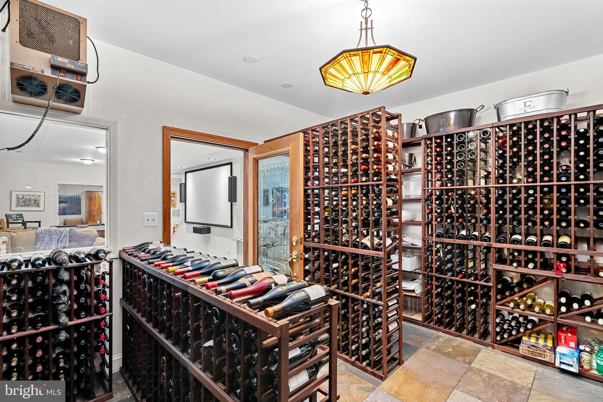 RIVER CREEK - Residential