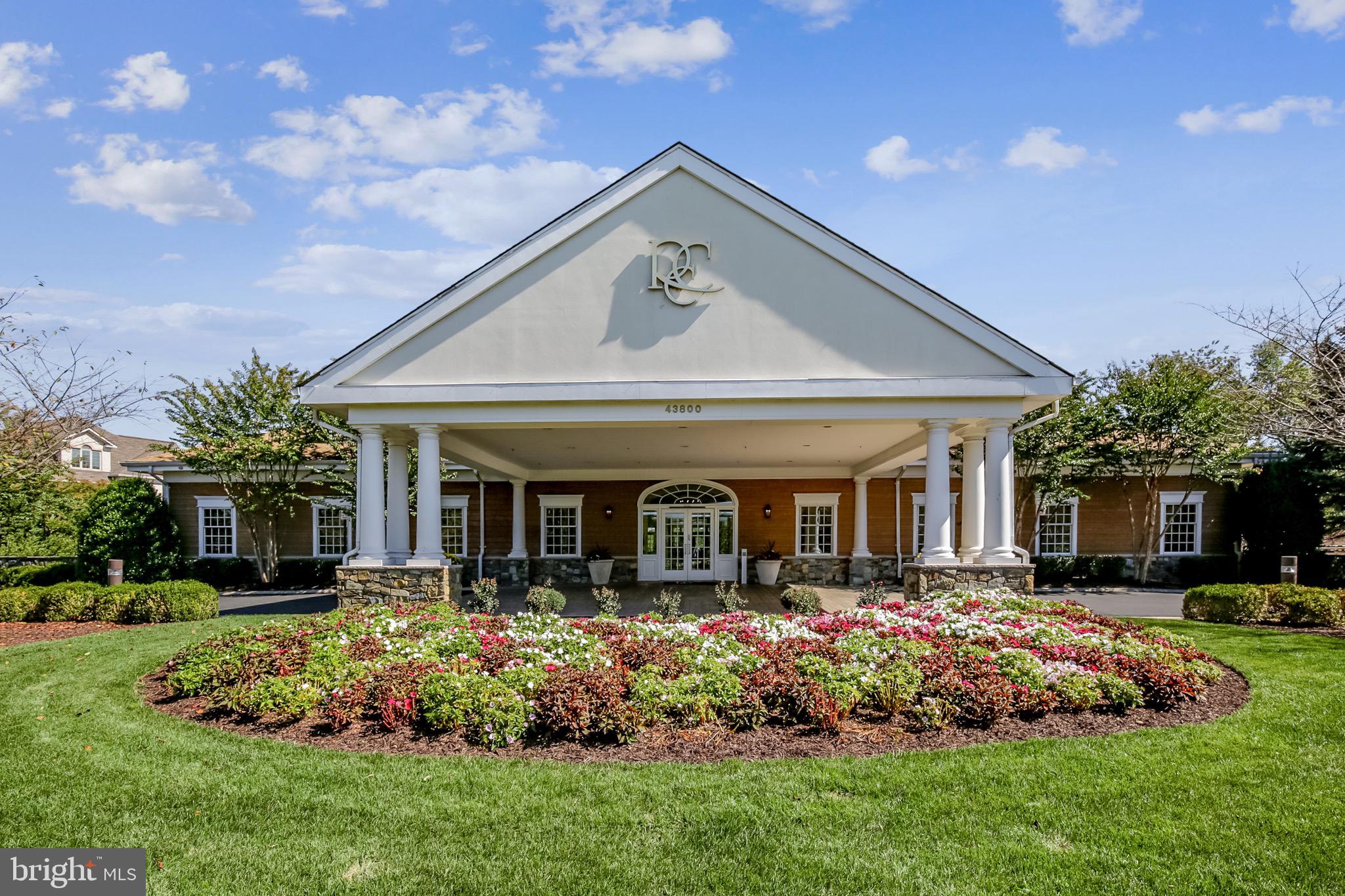 RIVER CREEK - Residential