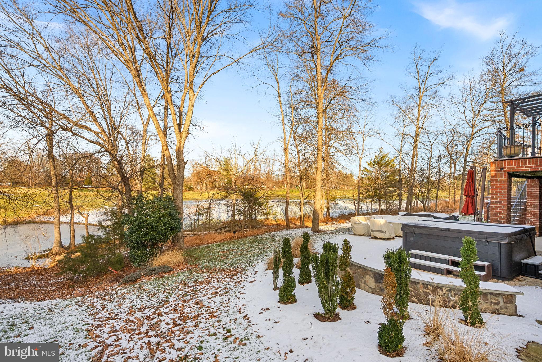 RIVER CREEK - Residential