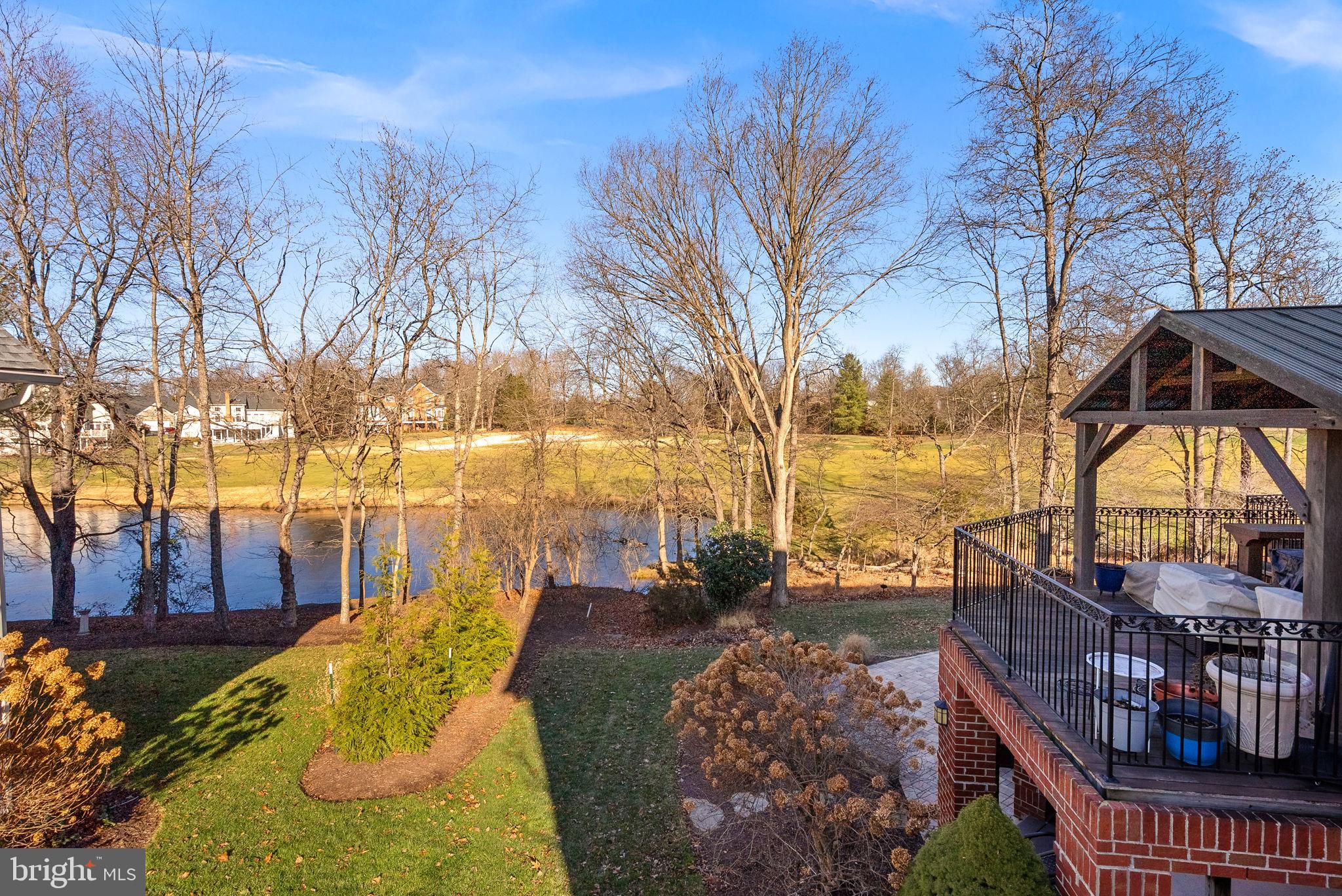 RIVER CREEK - Residential