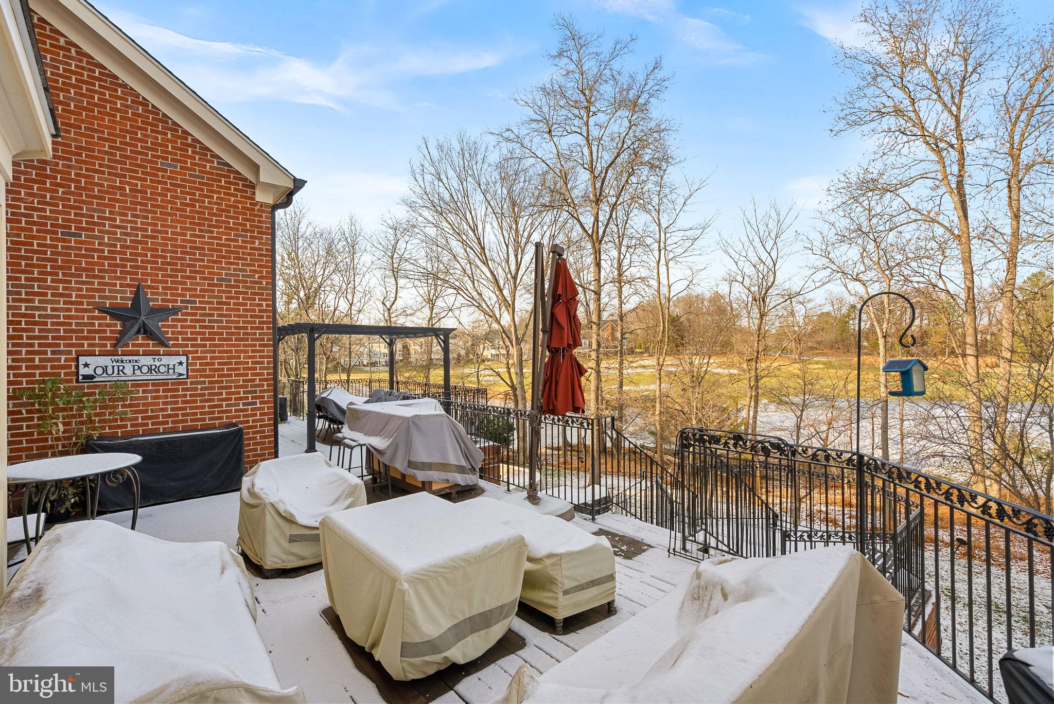 RIVER CREEK - Residential