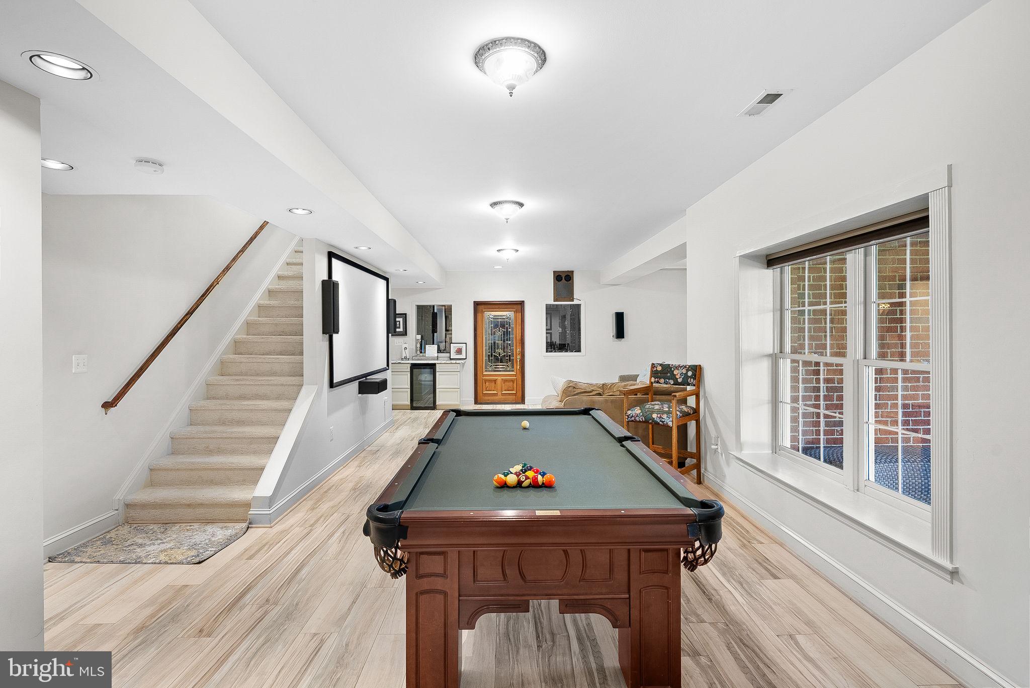 RIVER CREEK - Residential