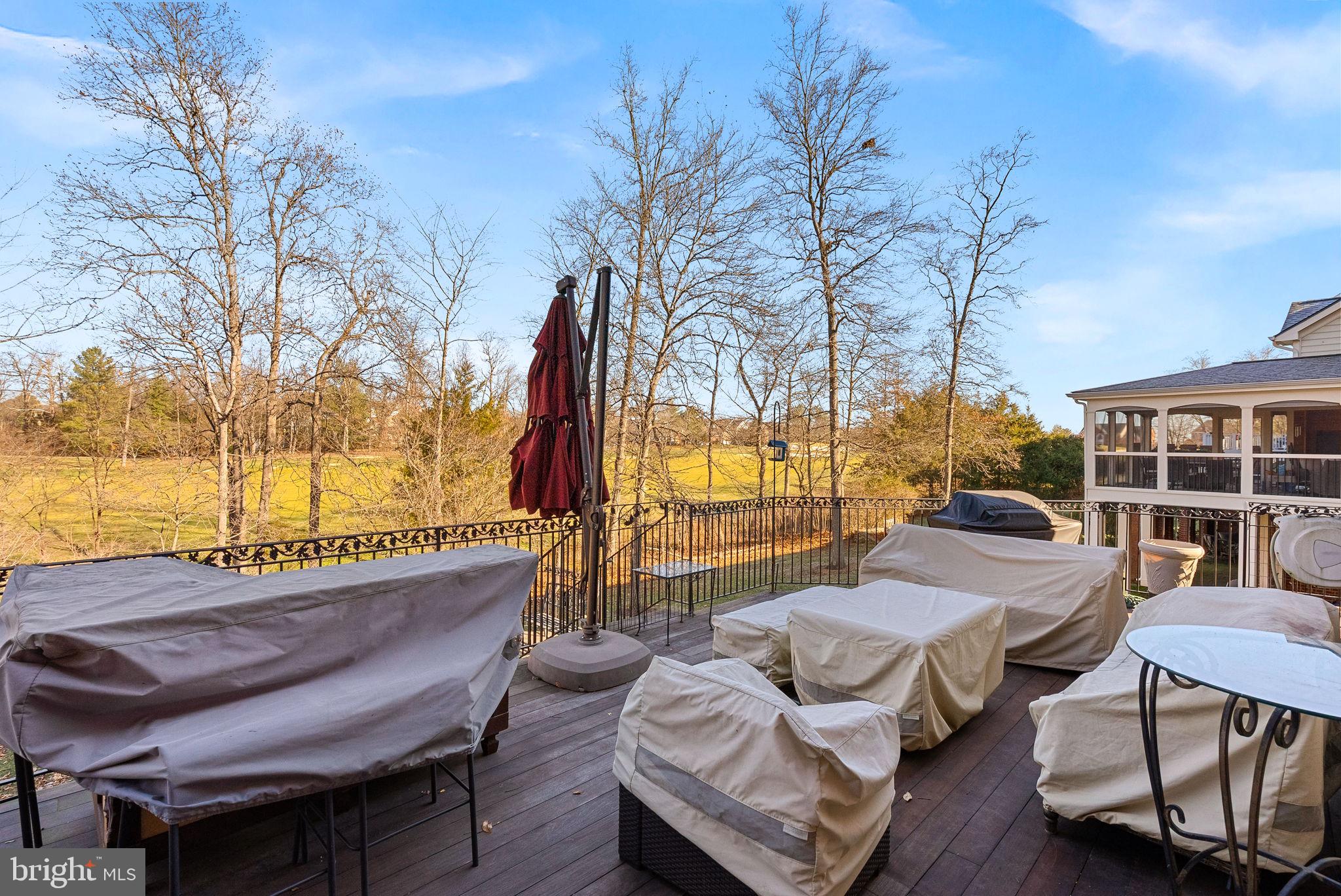 RIVER CREEK - Residential