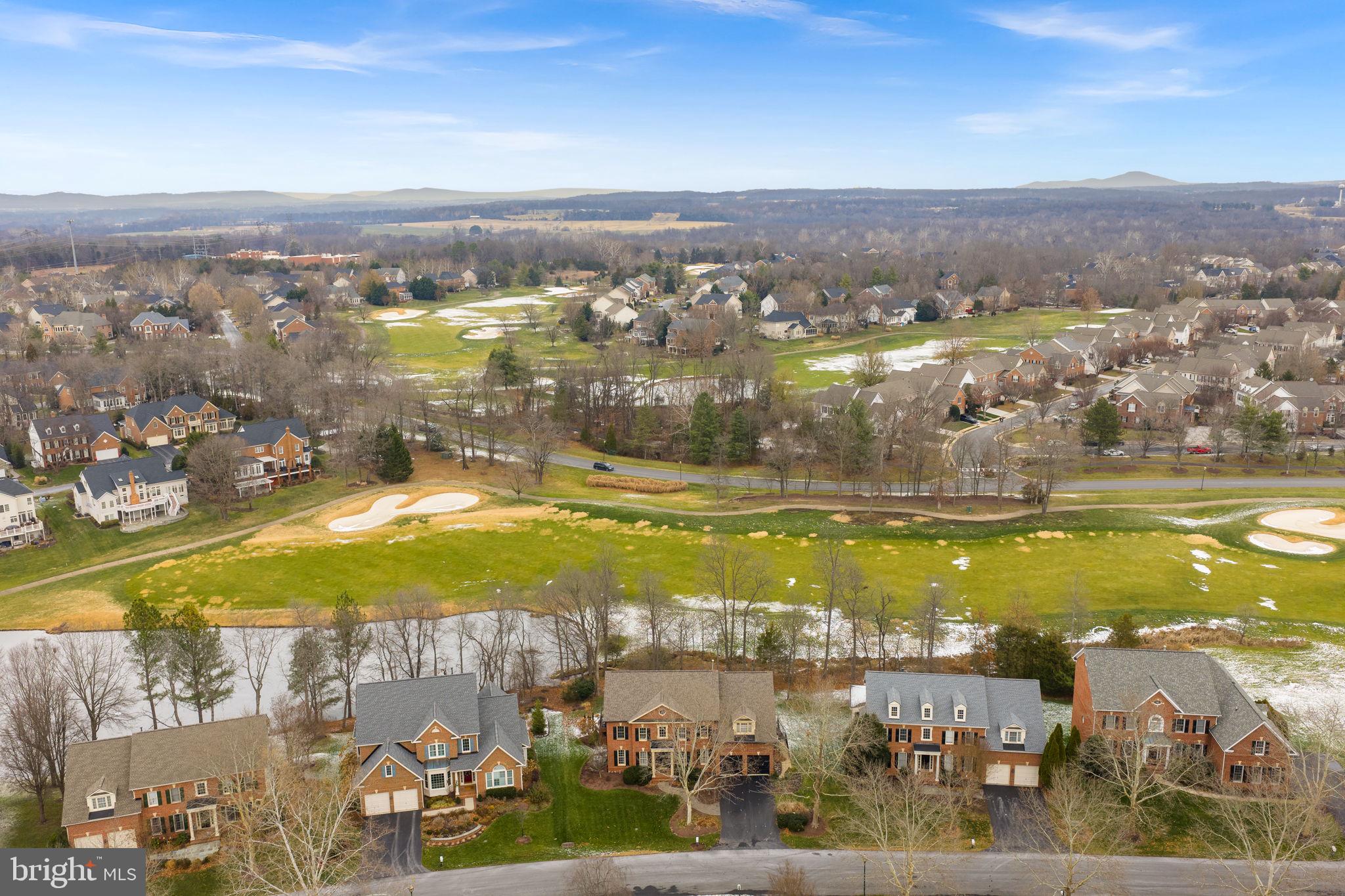 RIVER CREEK - Residential