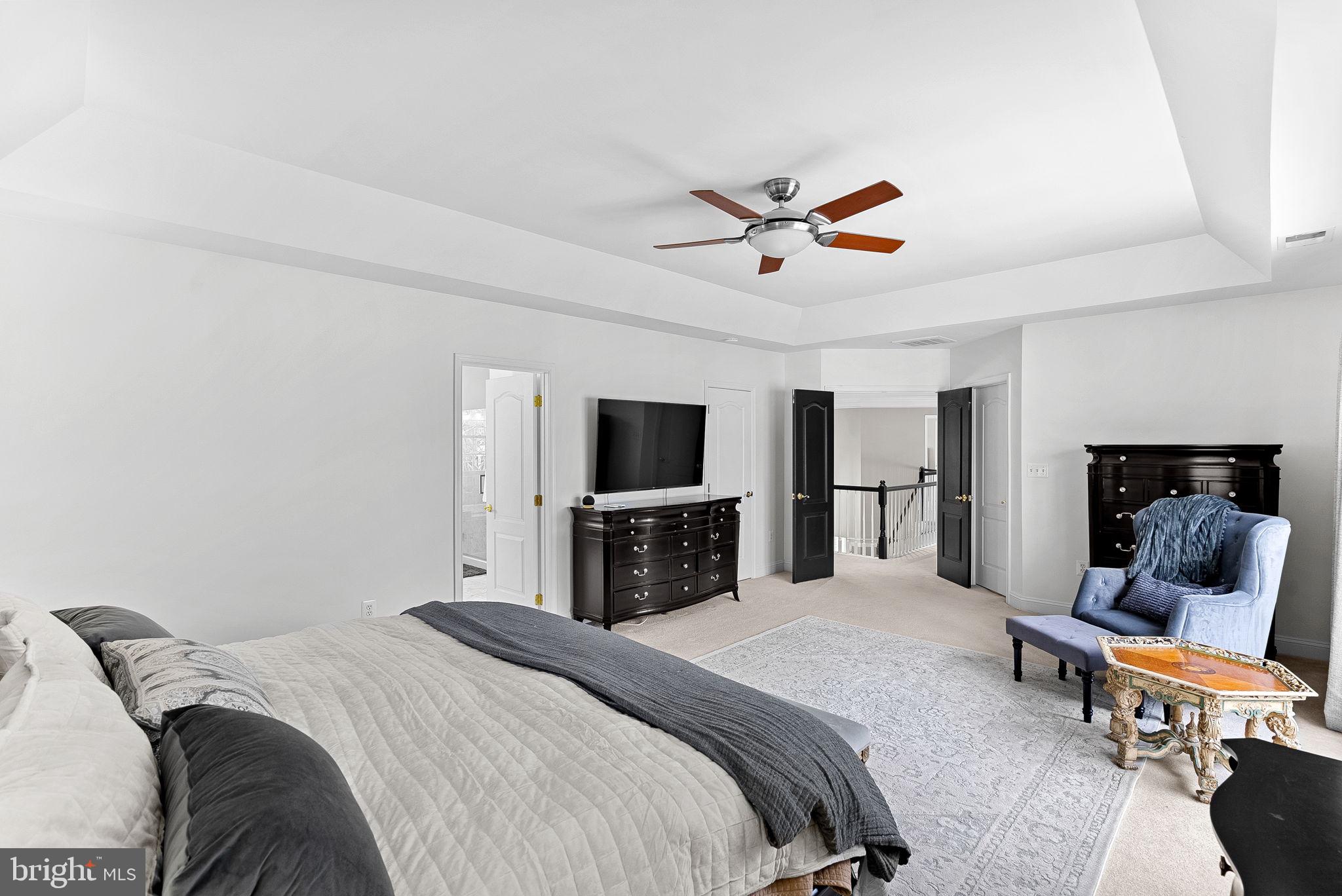 RIVER CREEK - Residential